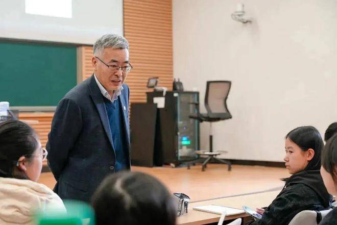 杨浦科创活力涌动 助推上技所在线新经济技术交易专板建设