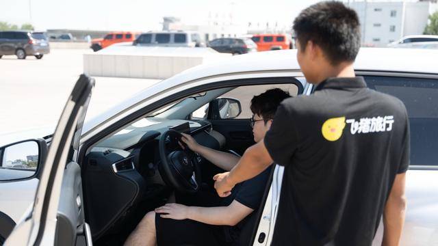 “十一”长假自驾游火爆 飞猪推出租车“小伤免赔”服务